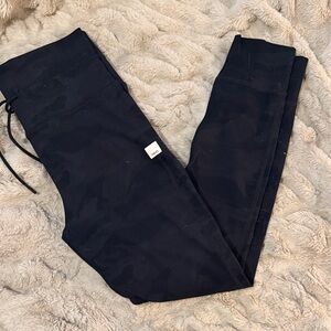 Vuori Black Camouflage Leggings